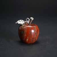 Яблоко из яшмы красной 20х25 мм
