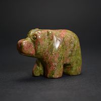 Фигурка Медведя 45 мм из яшмы унакит