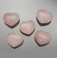 Сердце из розового кварца 30х25 мм
