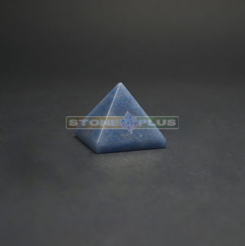 Пирамида из авантюрина синего 30х30 мм