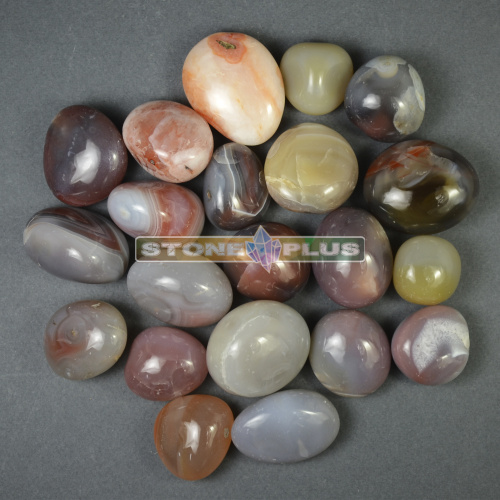 Агат серо-розовый галтовка / 1 упаковка - 100 гр