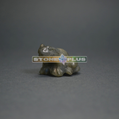 Фигурка Лягушка 35 мм из лабрадорита