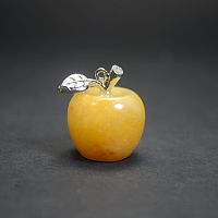 Яблоко из агата жёлтого 20х25 мм