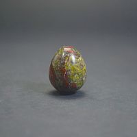 Яйцо из яшмы зеленой