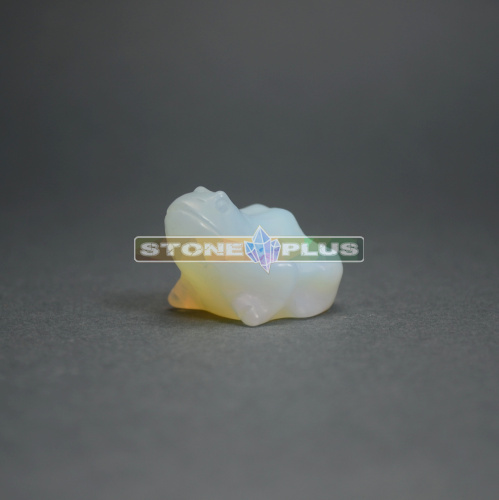 Фигурка Лягушка 30 мм из лунного камня (имитация)