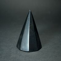 Пирамида восьмигранная из шунгита высокая 4 см