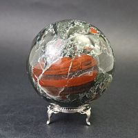Шар яшма серо-красная 70-72 мм.