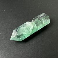 Кристалл флюорит двусторонний 110-119 гр.