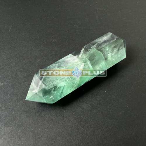 Кристалл флюорит двусторонний 110-119 гр.