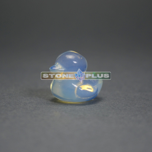 Фигурка Утка  25 мм из лунного камня (имитация)