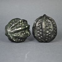Медитативные шары Орех из змеевика (пара)