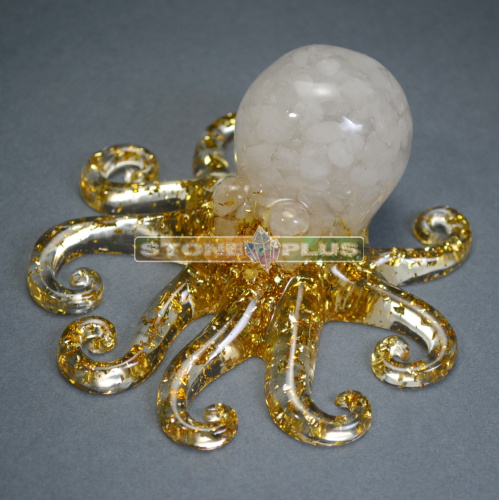 Фигурка "Осьминог" с горным хрусталём и эпоксидной смолой 4.5*10 см