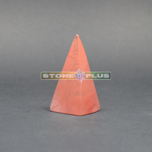 Пирамида конус из кварца красного