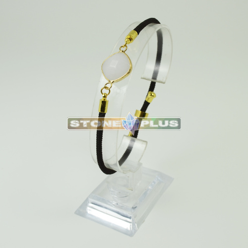 Браслет Квадрат на шнурке с камнем Кварц Белый