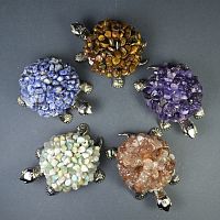 Фигурка черепаха с камнями