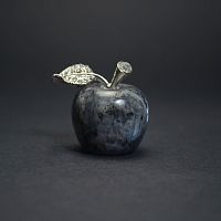 Яблоко из ларвикита 25 мм