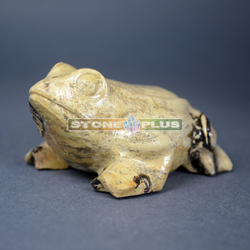 Фигурка "Лягушка" из яшмы пейзажной