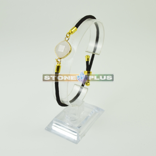 Браслет Квадрат на шнурке с камнем Розовый Кварц Браслет Квадрат на шнурке с камнем Розовый Кварц