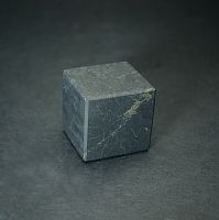 Куб шунгит неполированный 30-35 мм