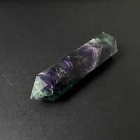 Кристалл флюорит двусторонний 120-129 гр.