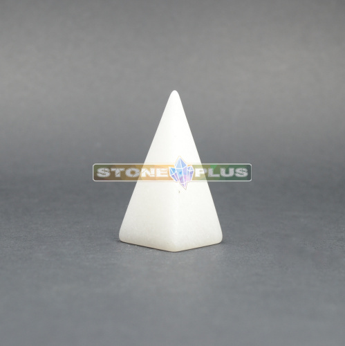 Пирамида конус из кварца белого