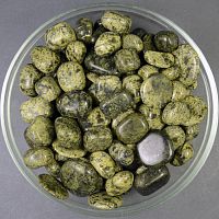 Галтовка "Змеевик (Урал)" / 1 упаковка - 100 гр