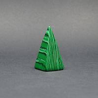 Пирамида конус из малахита (имитация)