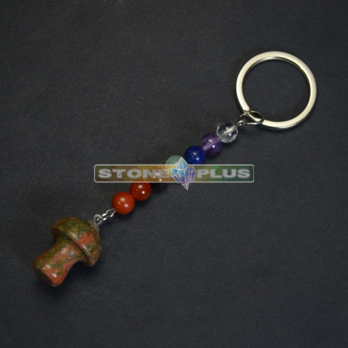 Брелок из камней "7 чакр Гриб" с унакитом