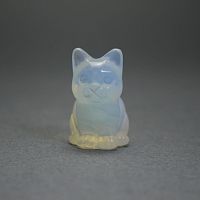 Фигурка Кошка 30 мм из лунного камня 
